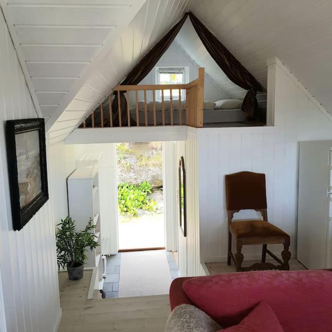 Lys Og Lettstelt Leilighet Med Utsikt Over Byen Apartamento Sandefjord Exterior foto