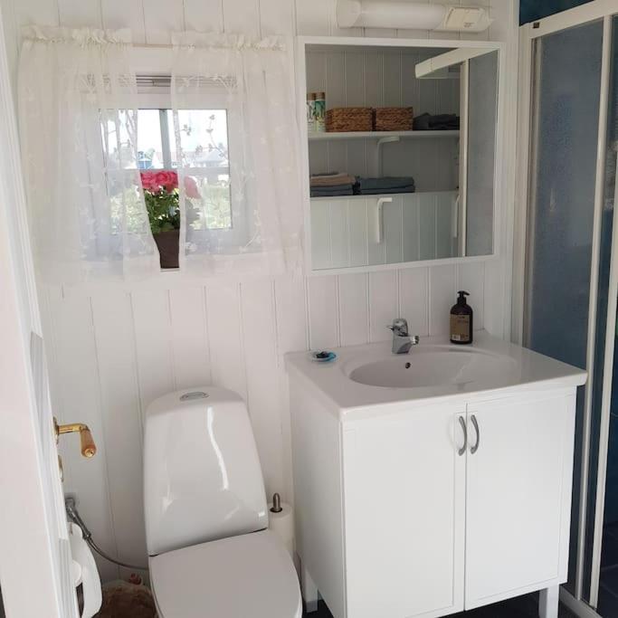 Lys Og Lettstelt Leilighet Med Utsikt Over Byen Apartamento Sandefjord Exterior foto